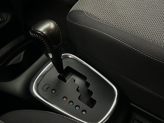 Toyota Yaris 22 of 30