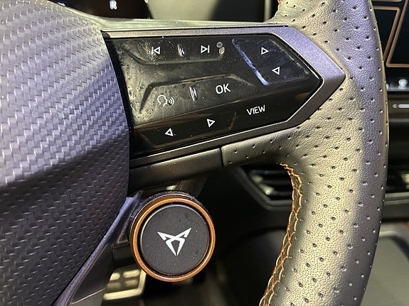 Cupra Born 16 of 25