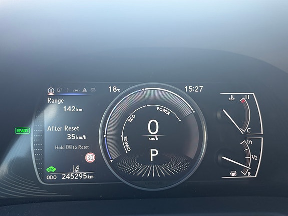 Lexus ES300h 2 of 10