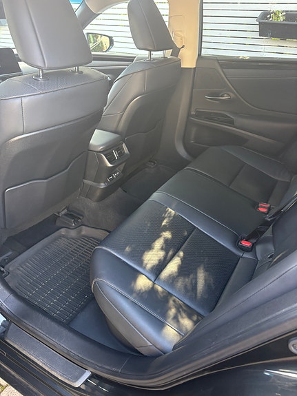 Lexus ES300h 6 of 10