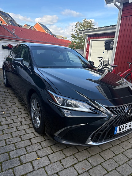 Lexus ES300h 10 of 10