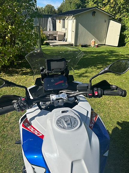 BMW S 1000 XR 5 of 7