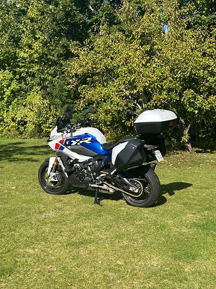 BMW S 1000 XR 3 of 7