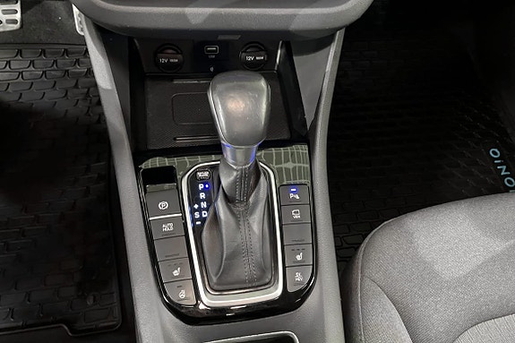 Hyundai IONIQ 12 of 13