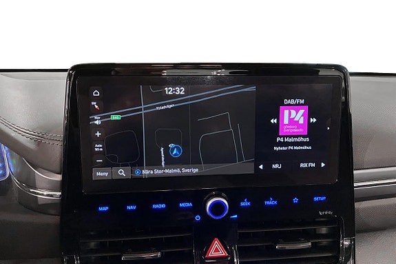 Hyundai IONIQ 11 of 13