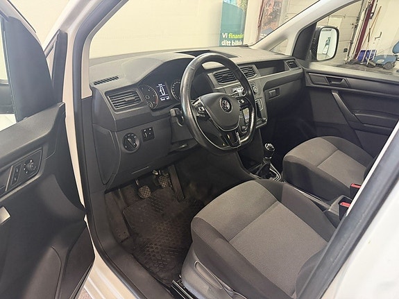 Volkswagen Caddy 12 of 15