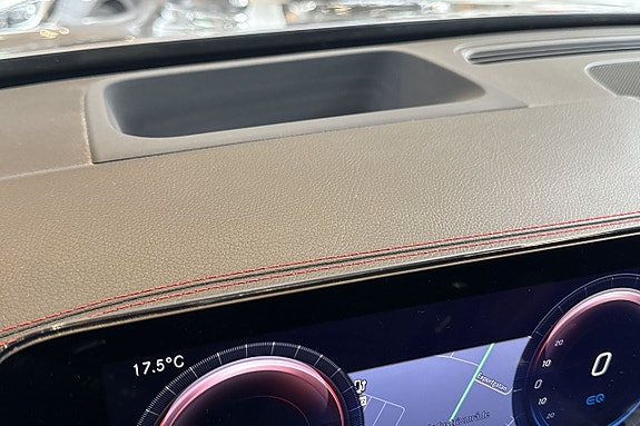 Mercedes-Benz EQB300 18 of 30