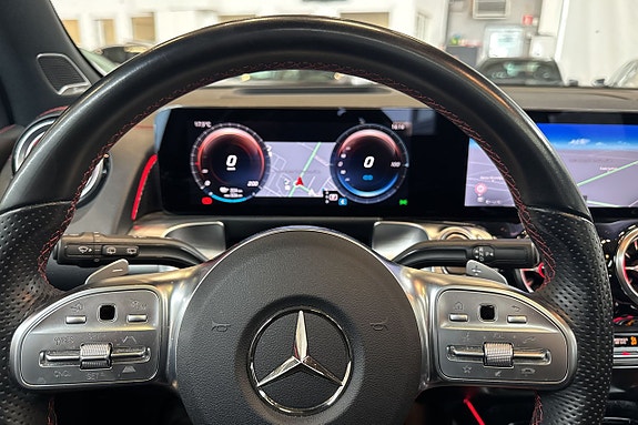 Mercedes-Benz EQB300 16 of 30