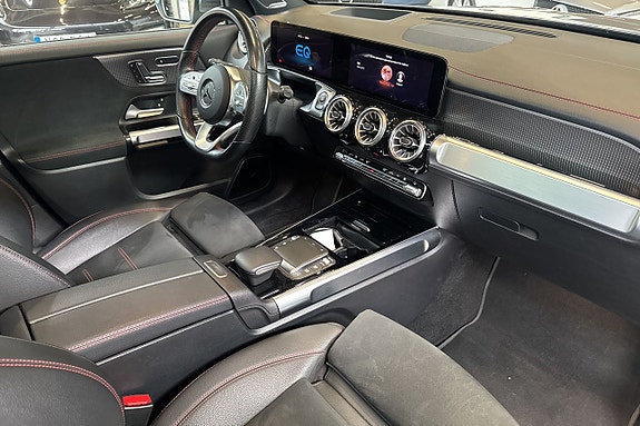 Mercedes-Benz EQB300 10 of 30