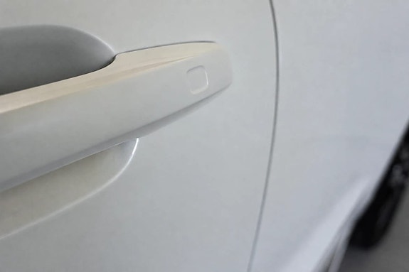 Volvo XC60 5 of 23