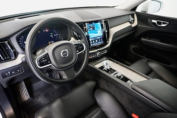 Volvo XC60 12 of 23