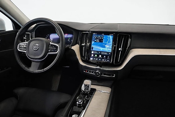 Volvo XC60 18 of 23