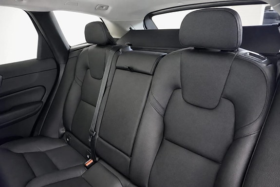 Volvo XC60 23 of 23