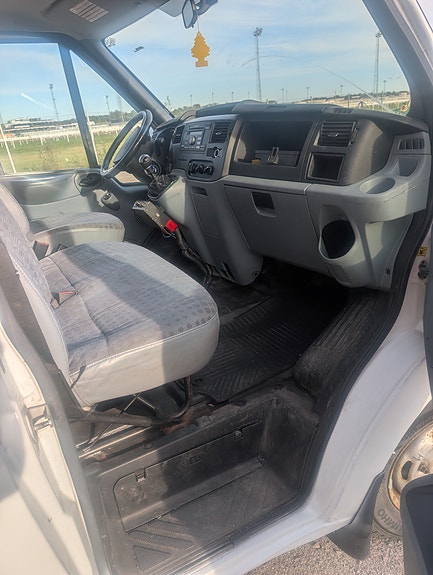 Ford Transit 5 of 8