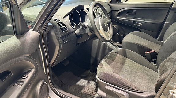 Kia Venga 7 of 20
