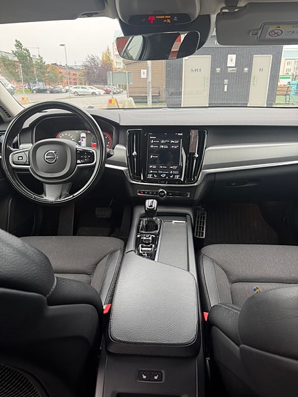 Volvo V90 6 of 7