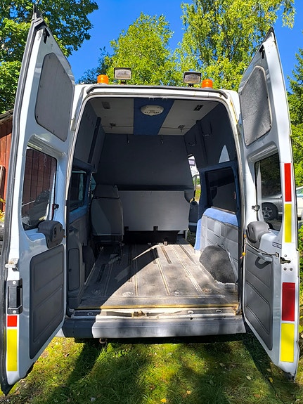 Ford Transit 3 of 12