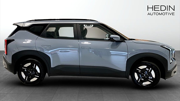 Kia Seltos 4 of 12