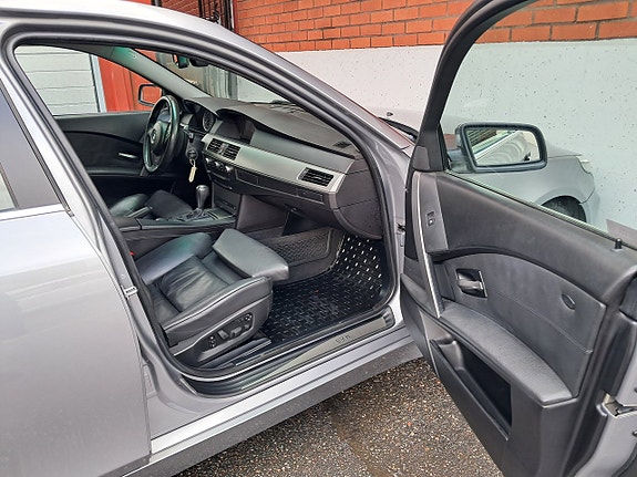 BMW 525 16 of 21