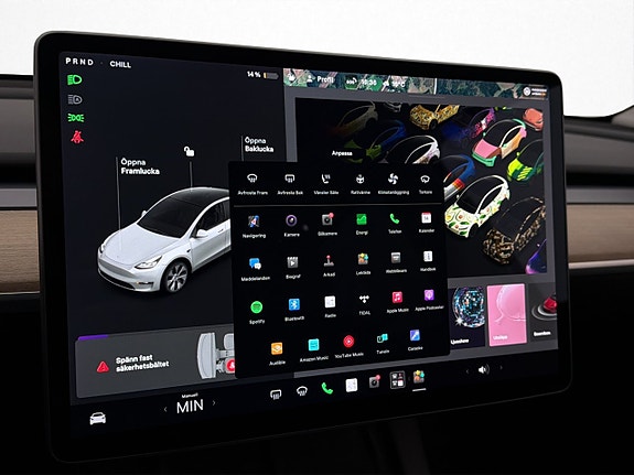 Tesla Model Y 19 of 30