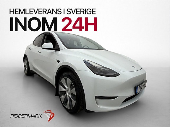 Tesla Model Y 4 of 30