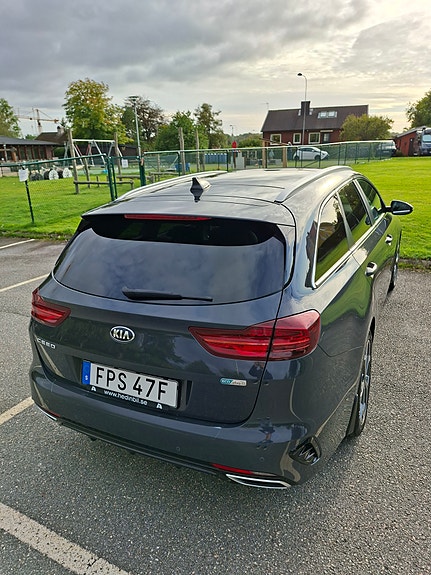 Kia Ceed 3 of 8