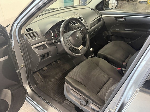 Suzuki Swift 13 of 18