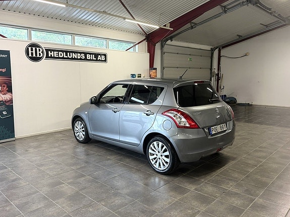 Suzuki Swift 11 of 18