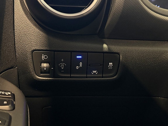 Hyundai Kona 18 of 19