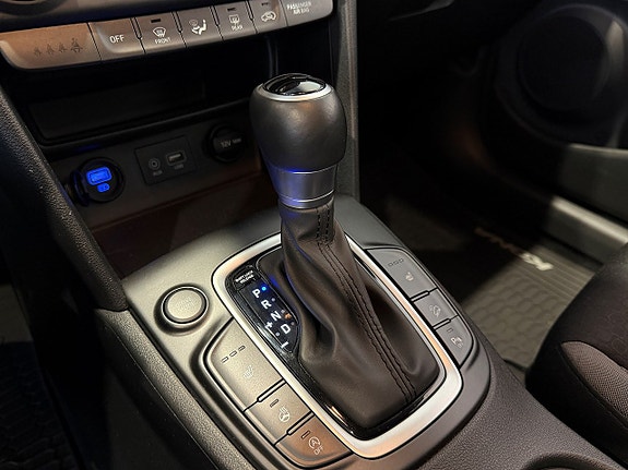 Hyundai Kona 14 of 19