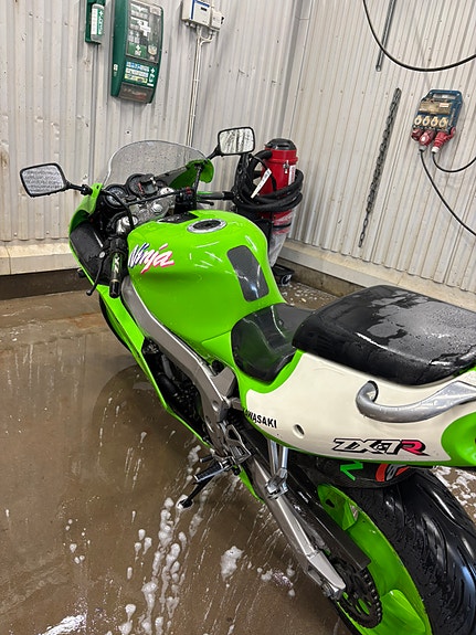 Kawasaki Zx7r 7 of 7