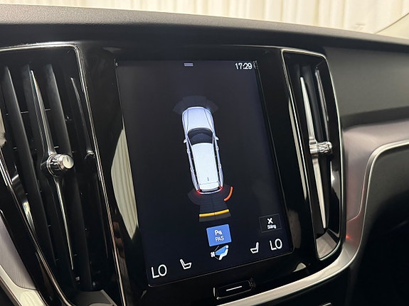 Volvo V60 18 of 29