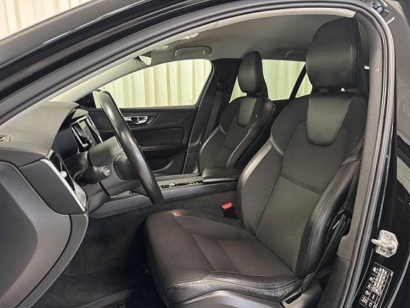 Volvo V60 8 of 29