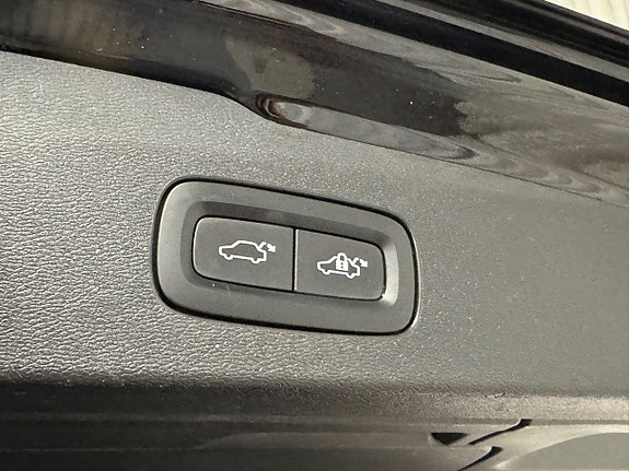 Volvo V60 28 of 29