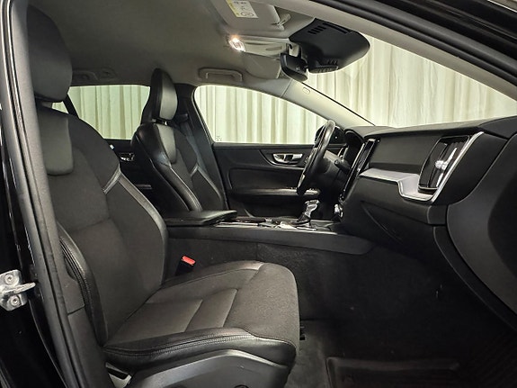 Volvo V60 10 of 29