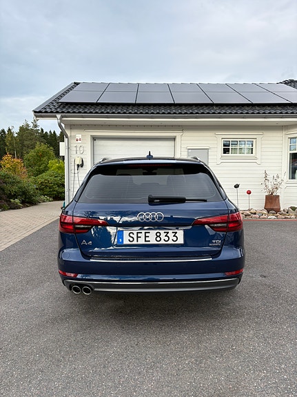 Audi A4 4 of 5