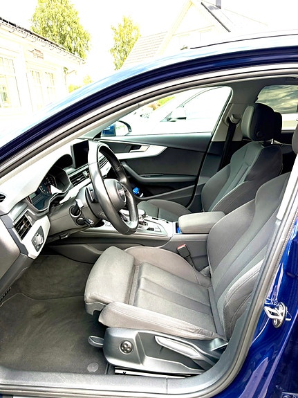 Audi A4 5 of 5