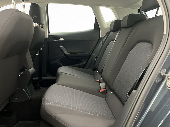 Seat Arona 26 of 30