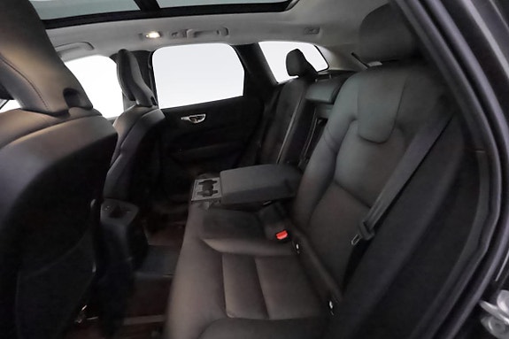 Volvo XC60 26 of 28