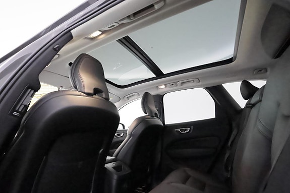Volvo XC60 27 of 28