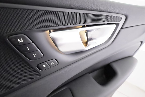 Volvo XC60 21 of 28