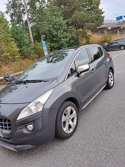 Peugeot 3008 3 of 9