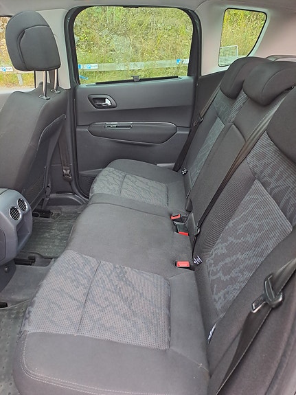 Peugeot 3008 8 of 9
