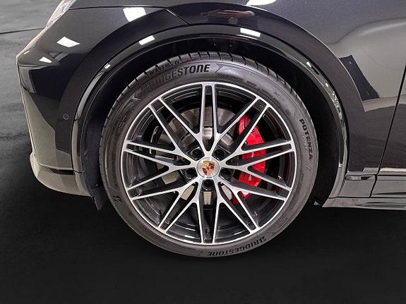 Porsche Macan GTS 17 of 17