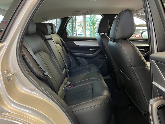 Mazda CX-60 5 of 10