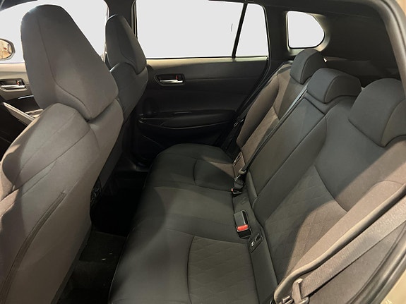 Toyota Corolla Cross 14 of 17