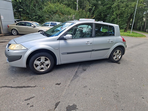 Renault Megane II 2 of 7