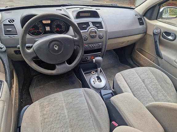 Renault Megane II 5 of 7