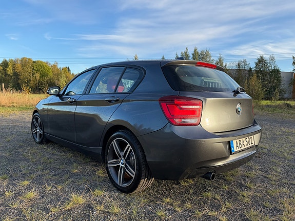 BMW 120d 3 of 5