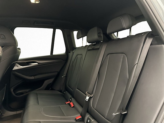 BMW X3 27 of 30